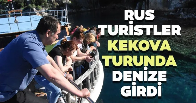 Rus turistler, Kekova turunda denize girdi