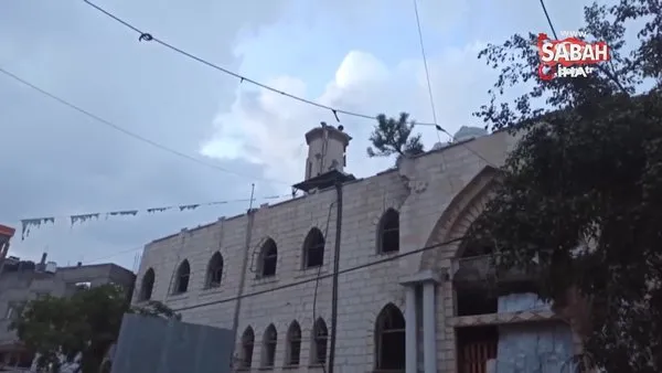 Filistinliler, İsrail saldırılarının gölgesinde bayram namazını kıldı | Video