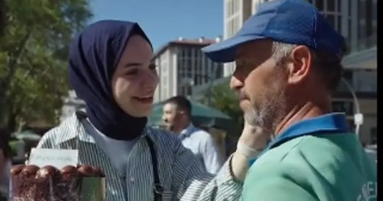 Rize’de temizlik görevlisine kızı ve eşinden sürpriz doğum günü