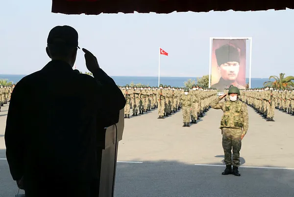 SON DAKİKA! Komuta kademesi kritik noktada; Bakan Akar Kaş'ta