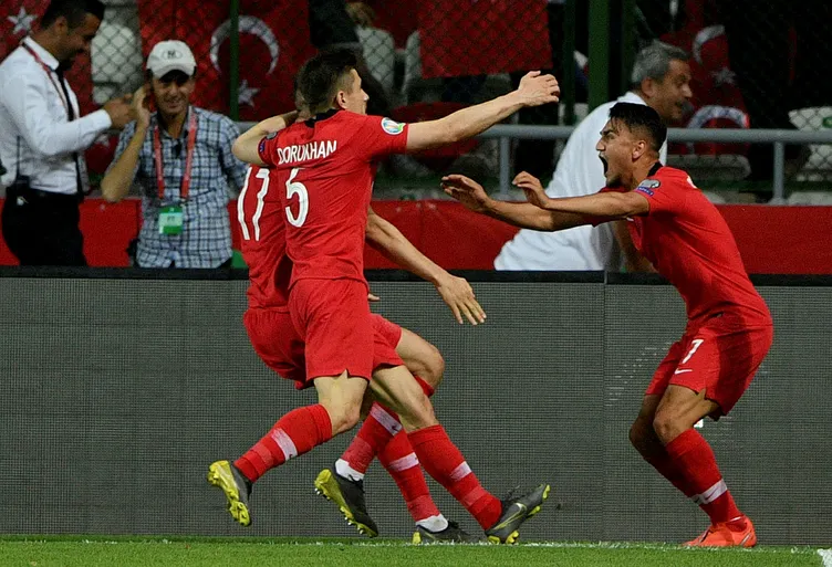 Türkiye - Fransa maçı Avrupa'da böyle yankılandı