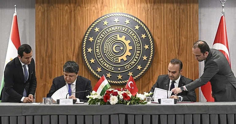 Tacikistan ile 4 önemli anlaşmaya imza atıldı