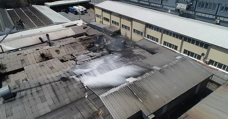 Son dakika: Bağcılar’da bir fabrikada yangın çıktı