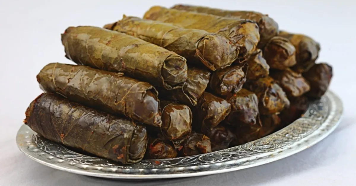 sofraniza lezzet katacak yaprak sarma tarifi zeytinyagli nefis yaprak sarma nasil yapilir dolma sarma tarifleri haberleri