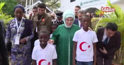 Emine Erdoğan Nijerya’da sergi açılışına katıldı | Video