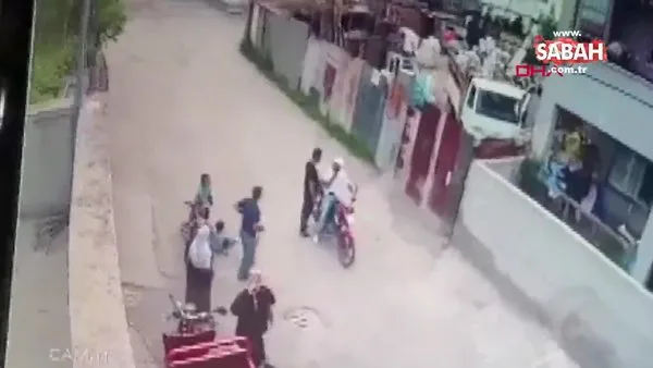 Adana'da sokakta silahlı saldırı anı kameralara yansıdı: 3 yaralı | Video