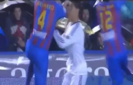 Ronaldo kanlar içinde kaldı