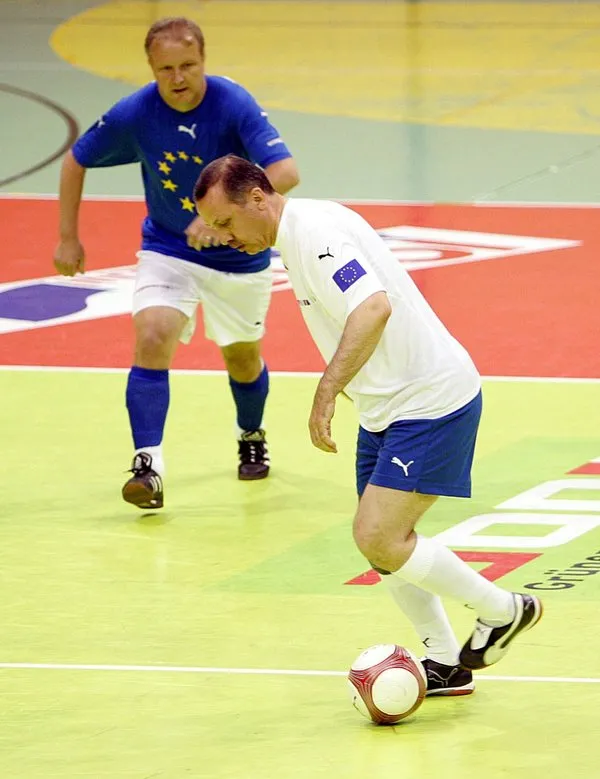 Ülkemi de yönetirim, sporumu da yaparım!