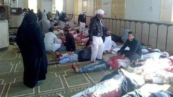 Mısır’da camiye saldırı!