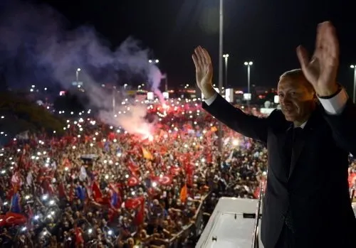Başbakan Erdoğan’a muhteşem karşılama