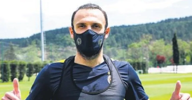 Fenerbahçe maskeleri satışta
