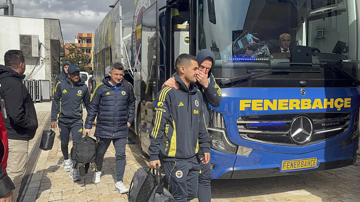 Fenerbahçe, maç günü Gaziantep'e geldi