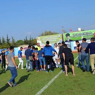 Amatör küme maçında hakem hayat kurtardı