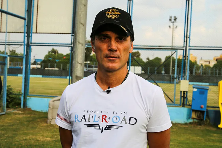 adana-demirspor-teknik-direktoru-vincenzo-montella-gelisime-acik-bir-takimiz-1666861309530.jpg
