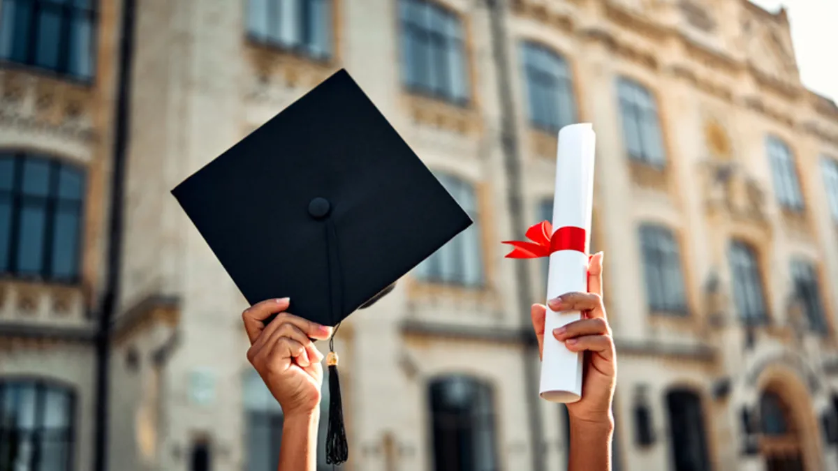 Üniversite tercihi yapanlar dikkat! Sadece ders çalışarak mezun olmayın: CV’nizi zirveye taşıyacak hamle Üniversite tercihi yapanlar dikkat! Sadece ders çalışarak mezun olmayın: CV’nizi zirveye taşıyacak hamle