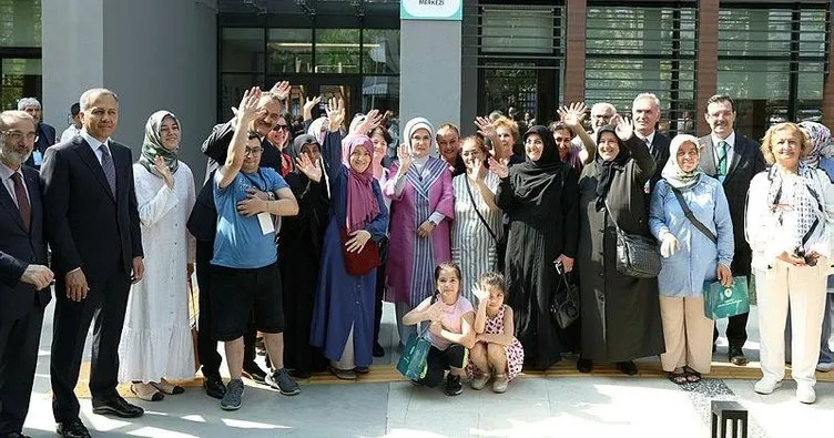 İlk merkezi Emine Erdoğan açtı