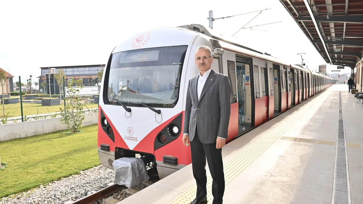 Sirkeci-Kazlıçeşme hattı 2 yaşında!