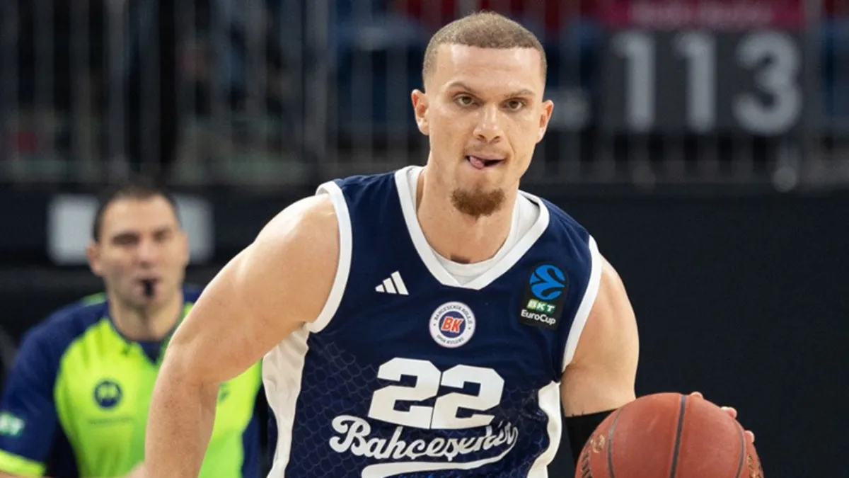 Bahçeşehir Koleji’nde Malachi Flynn, Türk vatandaşı oldu! Bahçeşehir Koleji’nde Malachi Flynn, Türk vatandaşı oldu!