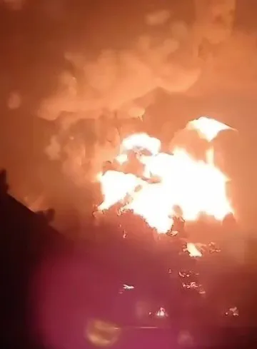 Rusya güne bu görüntüyle uyandı! Askeri tesis hava uçtu, videodaki ses kafaları karıştırdı...