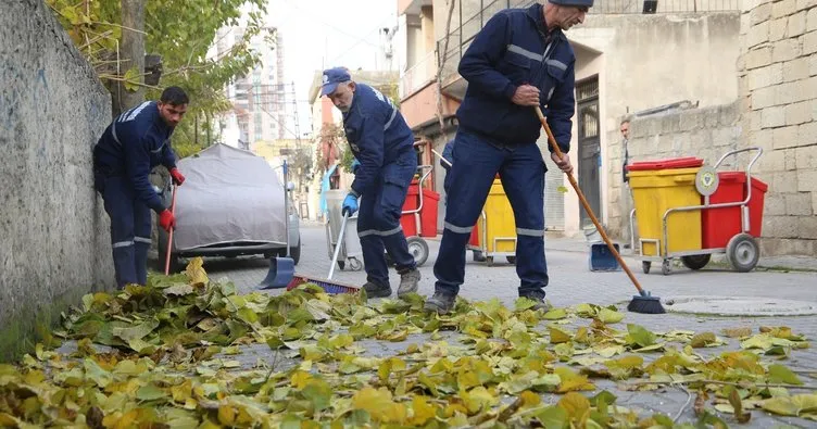 Kocaispir: CHP’nin adayı algı oluşturuyor... Adana’da sokakları deterjanla yıkanan tek ilçeyiz