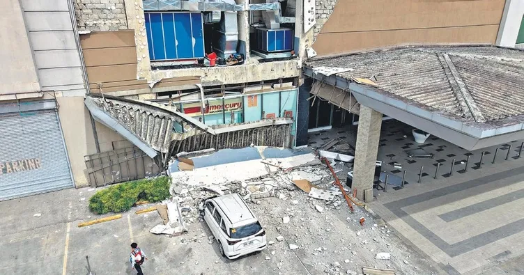 Pasifik’te deprem fırtınası