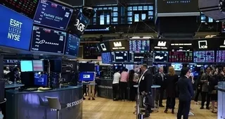 Küresel piyasalar Fed belirsizliği ve teknoloji riskleriyle geriliyor