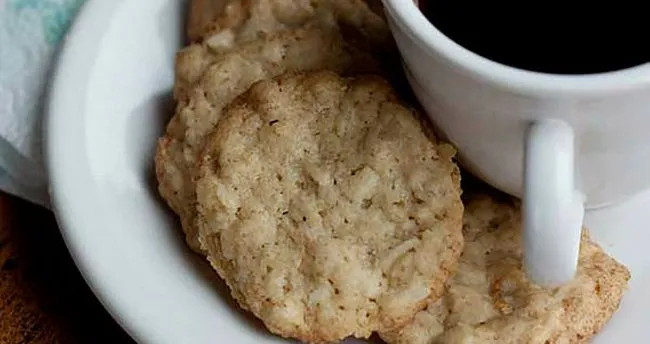 Az malzemeli kurabiye tarifi ve yapılışı Pratik, sade ve nefis