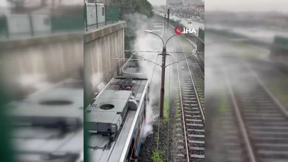 Bayrampaşa’da metrodan dumanlar yükseldi | Video videosunu izle Bayrampaşa’da metrodan dumanlar yükseldi | Video videosunu izle