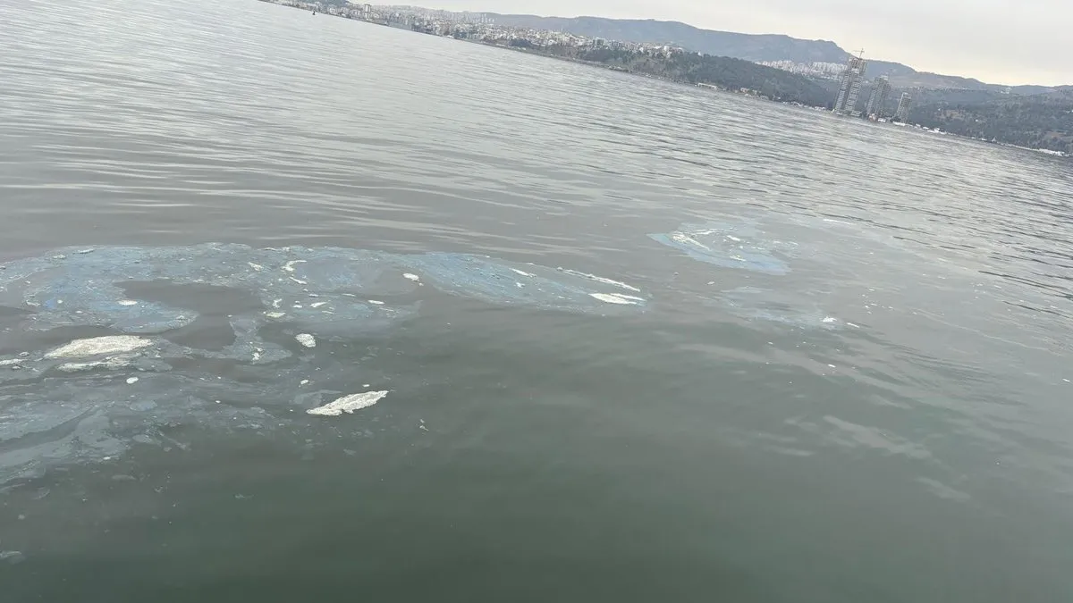 SON DAKİKA | İzmir Körfezi'ni kirleten firmaya 8.3 milyon TL ceza SON DAKİKA | İzmir Körfezi'ni kirleten firmaya 8.3 milyon TL ceza