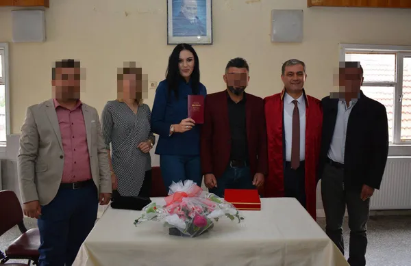 Son dakika haberler: İYİ Parti'yi sarsan yasak aşk skandalında yeni gelişme! Üstsüz fotoğraflardan sonra yalanlar ortaya çıktı...