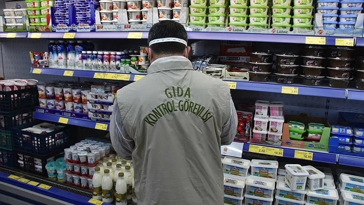 SON DAKİKA... Tarım ve Orman Bakanlığı gıda sahtekarlarını ifşa etti: Lahmacun ve sucuktan sakatat baharattan boya çıktı!