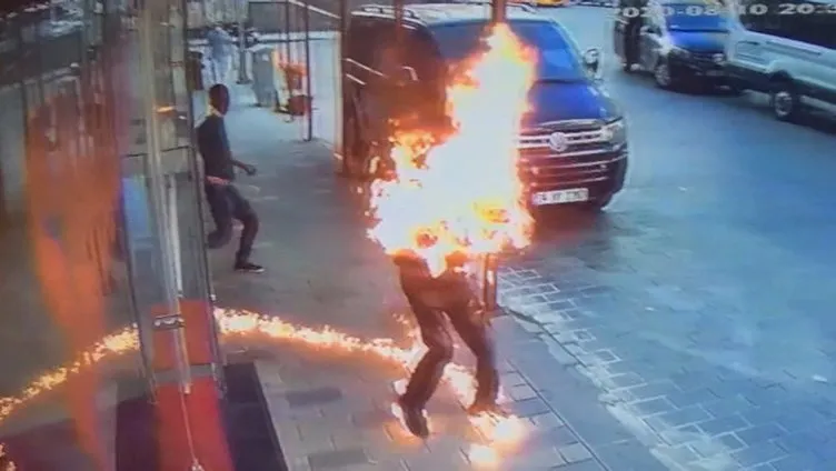 İstanbul'un göbeğinde dehşet anları! Sokak ortasında canlı canlı yaktı