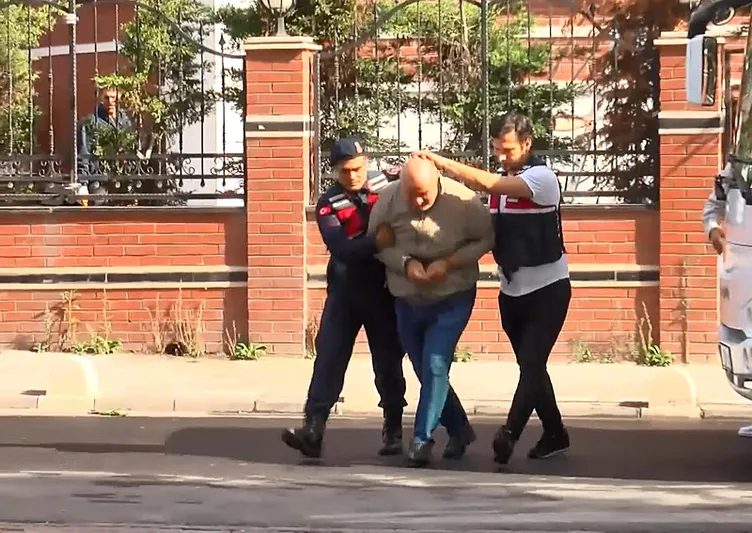 Yenidoğan çetesi repliğini kullanmıştı! Kurtlar Vadisi’nin ’Pala’sı Yüksel Arıcı küplere bindi: Bana bakın soysuzlar!