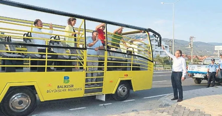 Büyükşehir’den üstü açık yazlık otobüs