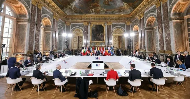 Avrupa Birliği liderleri Versay’da bir araya geldi