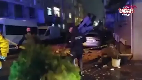 İstanbul'da birçok bölgede çatılar uçtu | Video
