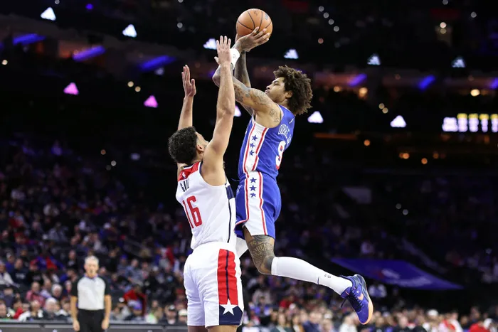 alperen-sengun-cedi-osmani-yendi-rockets-spurs-maci-nefes-kesti-1702370527719.jpg