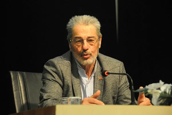 Ünlü şair, yazar ve düşünce adamı Sezai Karakoç hayatını kaybetti! Diriliş davası öksüz kaldı