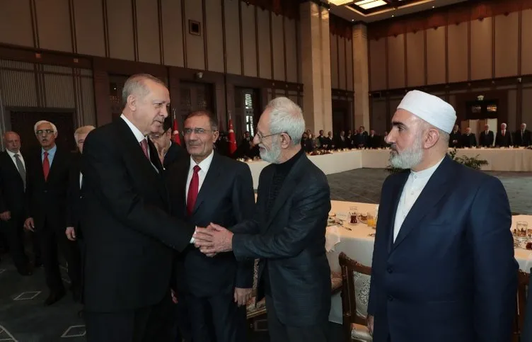 Cumhurbaşkanı Erdoğan kanaat önderleri ile görüştü