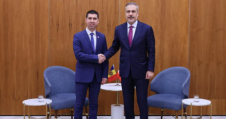 Bakan Fidan Polonya’da temaslarını sürdürüyor