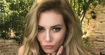 Sinem Kobal ve Kenan İmirzalıoğlu'ndan aile tablosu... Sinem Kobal'ın annesi güzelliği ile gençlere taş çıkardı!