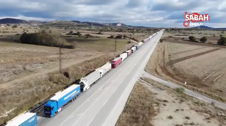 Türkiye-Bulgaristan sınırında kilometrelerce tır kuyruğu oluştu