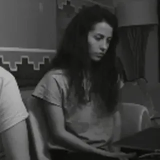 Derya Uluğ ve Asil Gök İdlib'deki hain saldırıda şehit olan Mehmetçiklerimiz için şarkı yazdı!