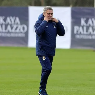 Kadro açıklandı! Ersun Yanal'dan iki yıldıza kesik!