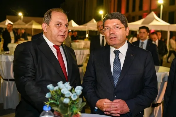 adalet-bakani-yilmaz-tunc-gundemi-degerlendirdi-temennimiz-narin-kizimiza-sag-salim-ulasabilmek-1725342704683.jpg