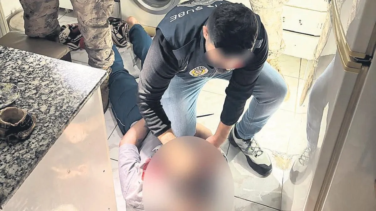 Sokak çetelerine dev yumruk 62 tutuklama Sokak çetelerine dev yumruk 62 tutuklama