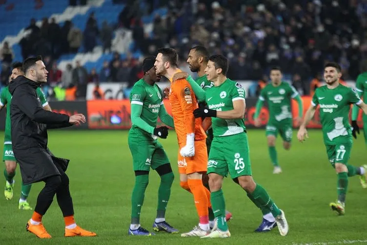 Son dakika: Trabzonspor - Giresunspor maçında Okan Kocuk geceye damgasını vurdu! Galatasaray’ı pişman ettiren karar...