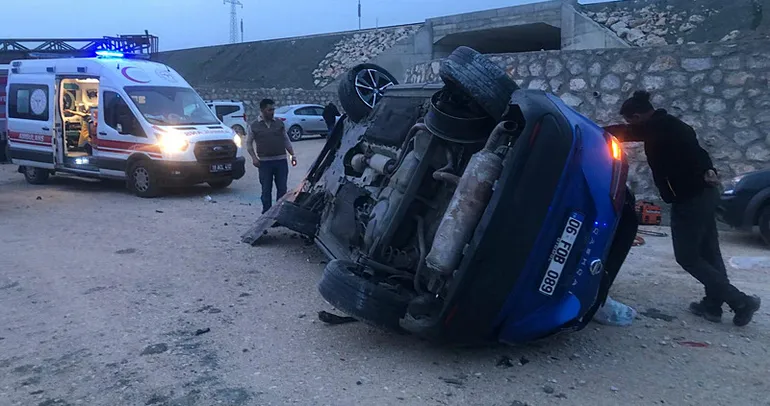 Çorum’da otomobil takla attı: 3 yaralı