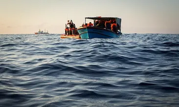 Malezya’da göçmen teknesi sulara gömüldü: 14 kişi kayıp