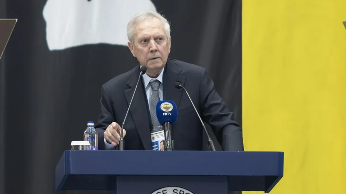 Aziz Yıldırım ve Hakan Safi'ye aynı golcüyü önerdiler